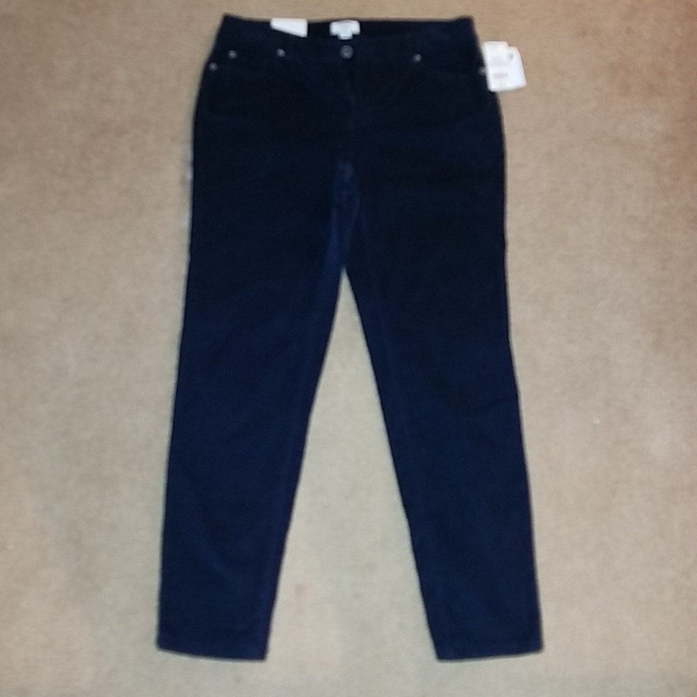 NWTS CROWN IVY CORDS SIZE 6P